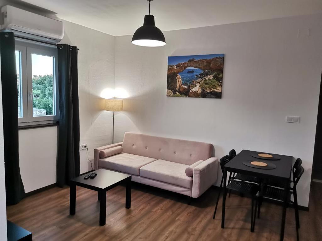 Apartment Dragana, Jezera, Island Murter Exterior photo